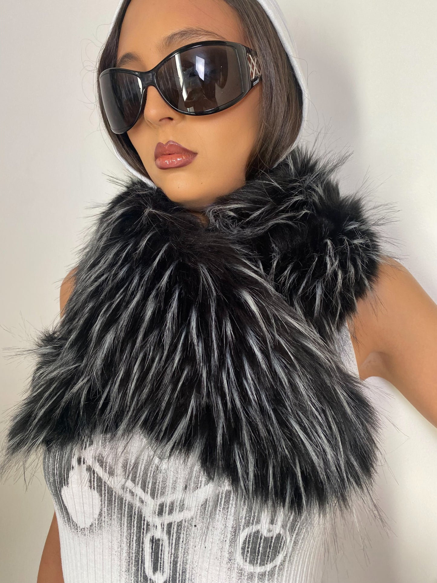 Col faux fur black