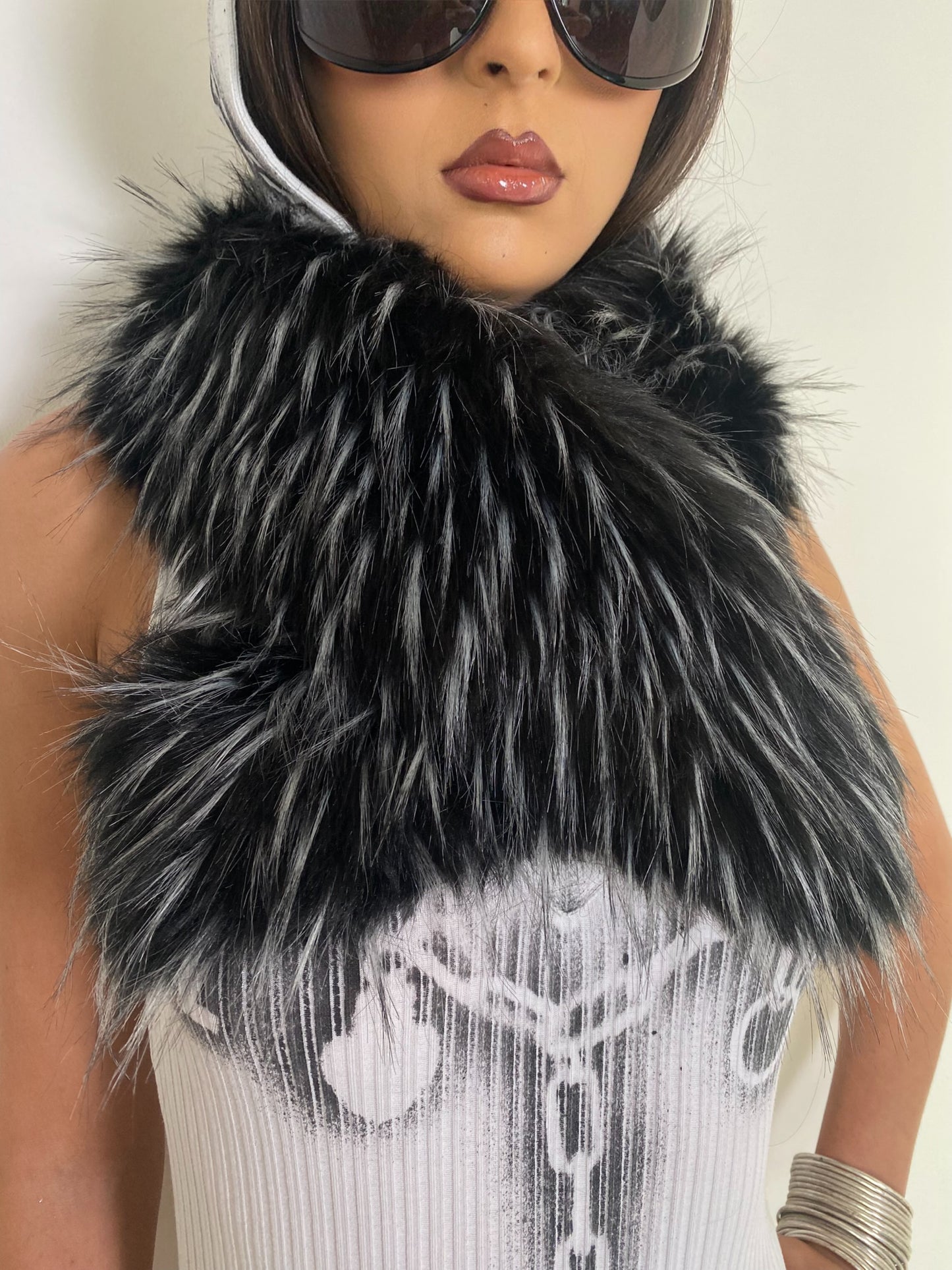 Col faux fur black